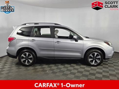 Used 2017 Subaru Forester 2.5i Premium AWD/4WD image 11
