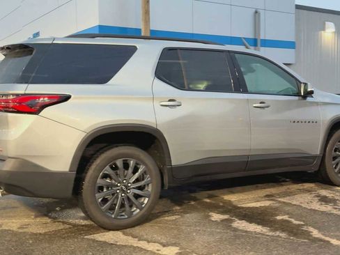 Certified 2023 Chevrolet Traverse RS image 2