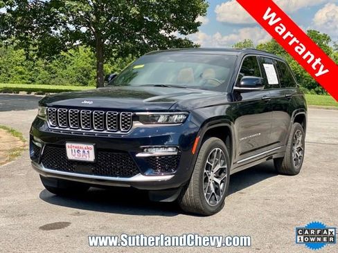 Used 2024 Jeep Grand Cherokee Summit image 3