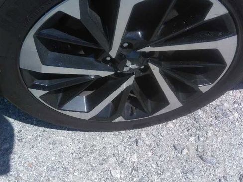 Used 2024 Mitsubishi Outlander SE FWD image 5