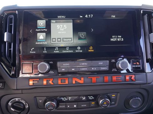 Used 2025 Nissan Frontier PRO-4X AWD/4WD image 19