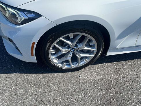Used 2025 BMW 330i Sedan RWD image 2