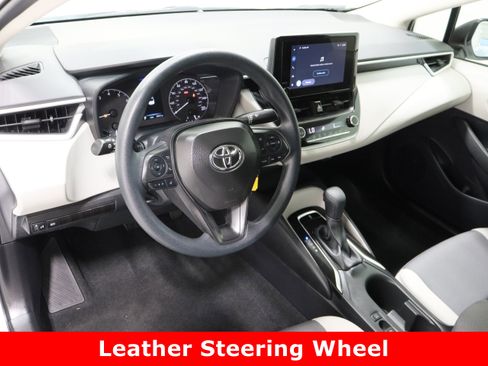Certified 2025 Toyota Corolla LE image 13