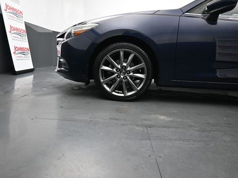 Used 2018 MAZDA MAZDA3 Touring image 15
