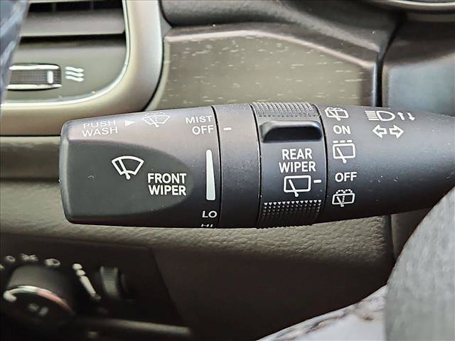 Used 2018 Jeep Grand Cherokee Laredo RWD image 17