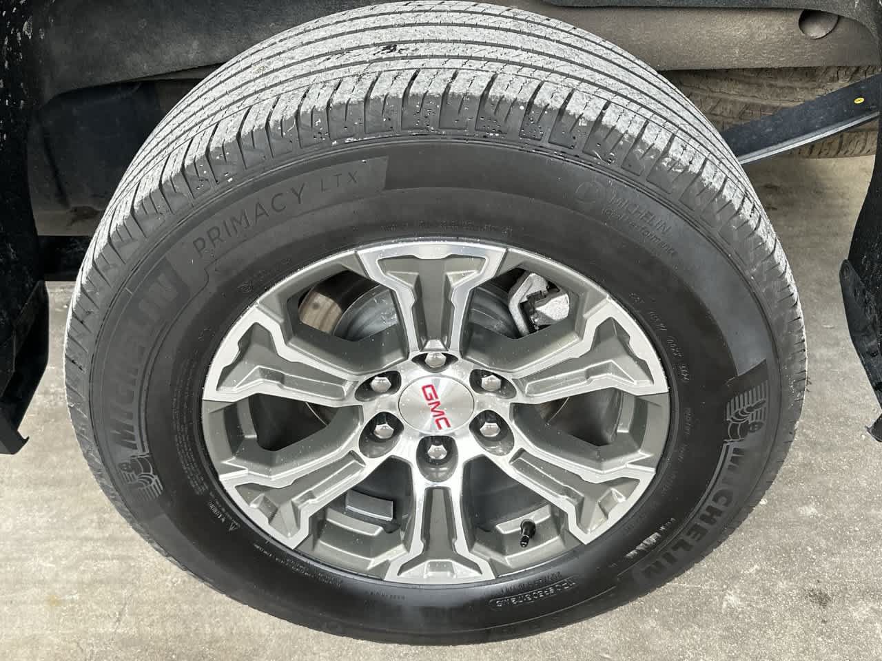 Used 2025 GMC Sierra 1500 SLT AWD/4WD image 11