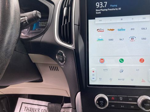 Used 2022 Ford Edge Titanium image 21