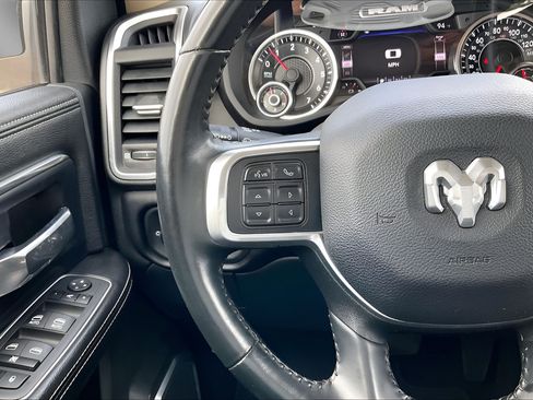 Used 2022 RAM 2500 Laramie AWD/4WD image 10