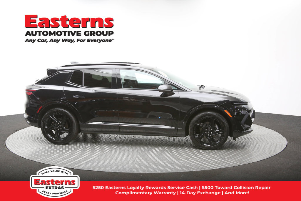 Used 2024 Chevrolet Equinox EV RS FWD image 45