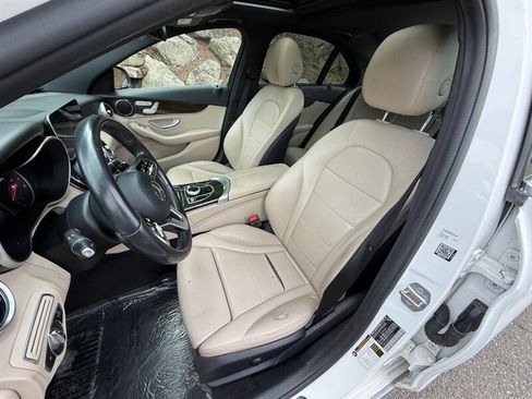 Used 2019 Mercedes-Benz C 300 Sedan image 10