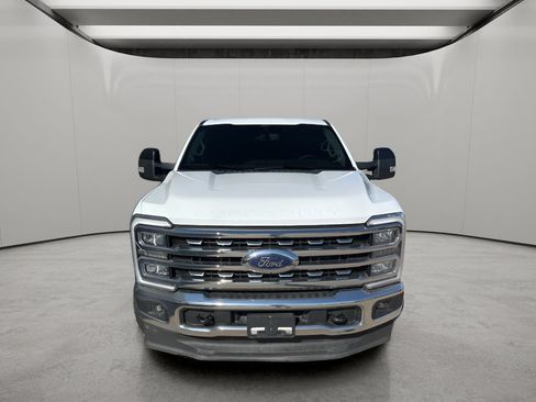 Used 2025 Ford F250 Lariat AWD/4WD image 8