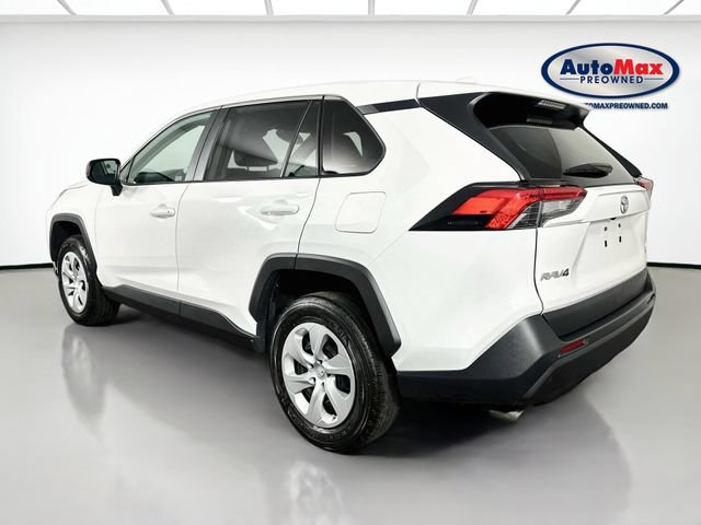 Used 2025 Toyota RAV4 LE AWD/4WD image 6