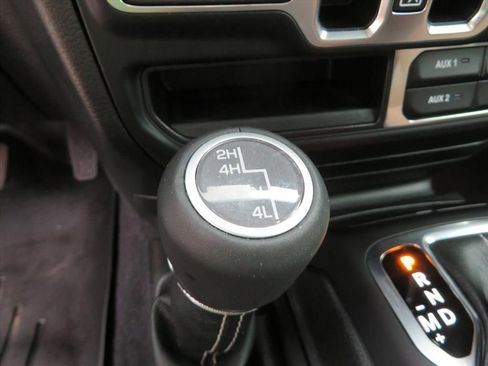 Used 2021 Jeep Wrangler Unlimited Sahara image 28