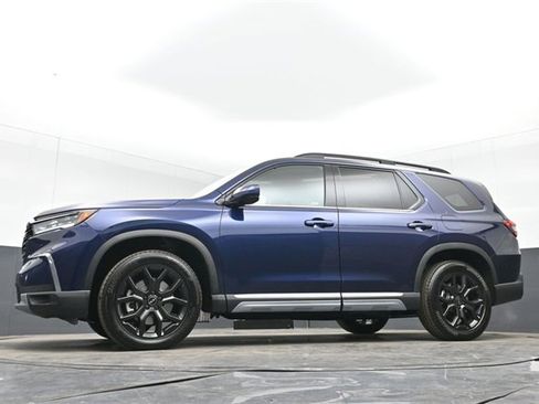 New 2025 Honda Pilot Touring image 36