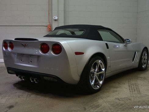 Used 2010 Chevrolet Corvette Grand Sport w/ Preferred Equipment Group RWD image 5