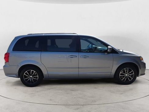 Used 2017 Dodge Grand Caravan GT FWD image 6