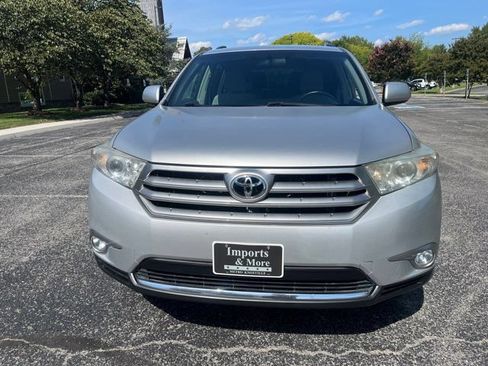 Used 2012 Toyota Highlander FWD w/ Tech Pkg image 17
