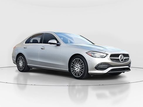 Used 2024 Mercedes-Benz C 300 Sedan image 3