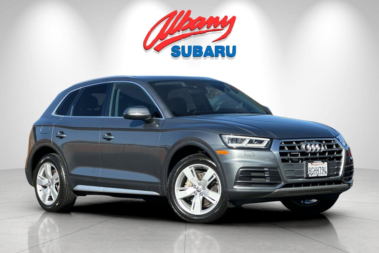 Used 2018 Audi Q5 2.0T Premium Plus w/ Premium Plus Package AWD/4WD image 2