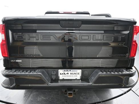 Used 2021 Chevrolet Silverado 1500 Custom w/ Rally Edition image 9