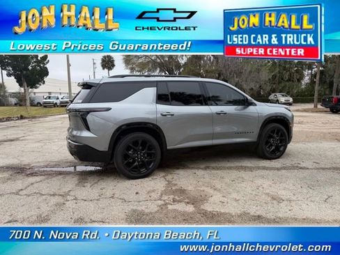 Used 2025 Chevrolet Traverse RS w/ LPO, Floor Liner Package image 13