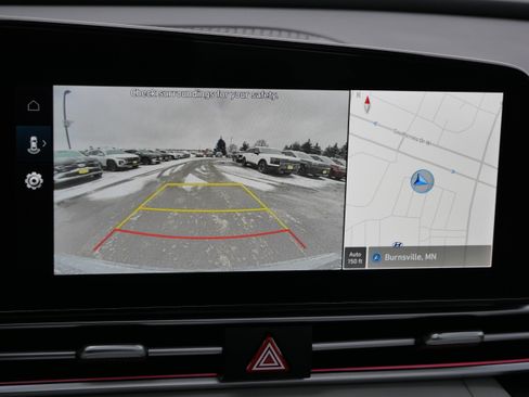 Certified 2025 Hyundai Elantra Limited image 35