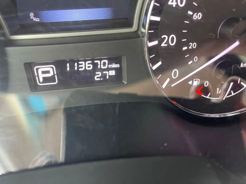 Used 2013 Nissan Altima 2.5 SL w/ Technology Pkg image 17