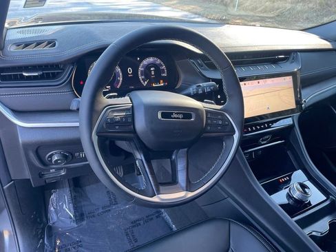 New 2026 Jeep Grand Cherokee Limited w/ Limited Altitude Package RWD image 11
