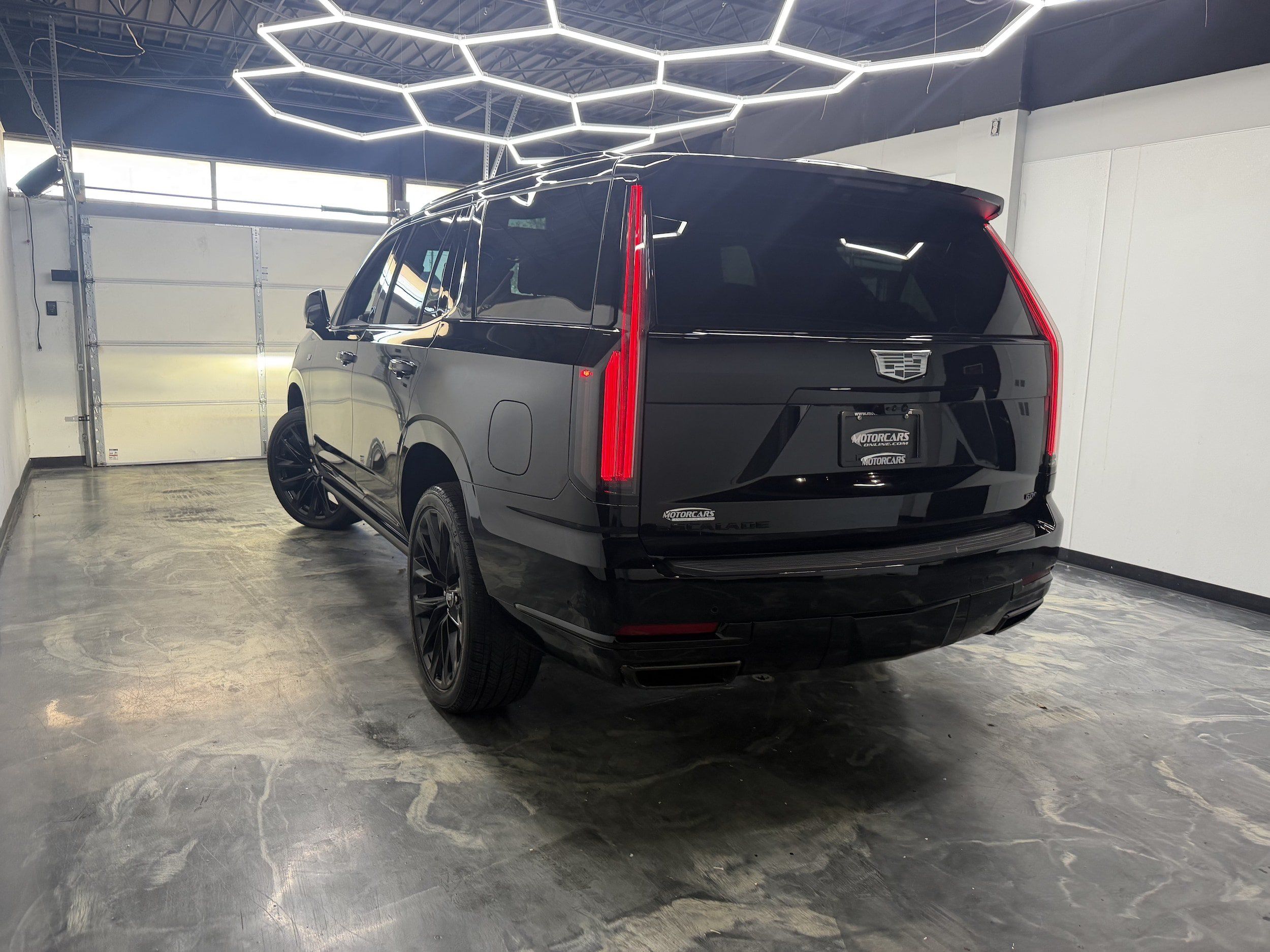 Used 2026 Cadillac Escalade Platinum Sport AWD/4WD image 8