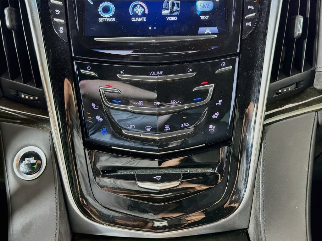 Used 2019 Cadillac Escalade ESV Platinum AWD/4WD image 19