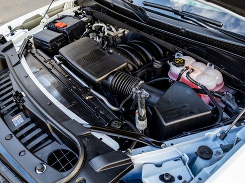 Used 2026 Cadillac Escalade Platinum Sport w/ LPO, ONYX Package image 39