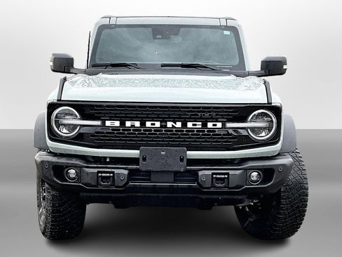 Used 2023 Ford Bronco Wildtrak image 3