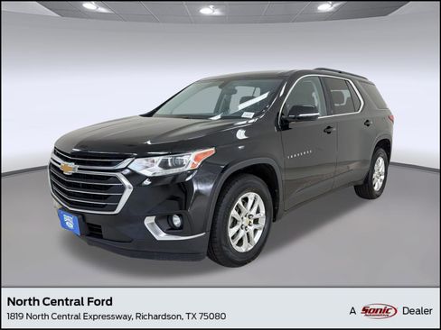 Used 2019 Chevrolet Traverse LT FWD image 1