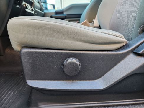 Used 2019 Ford F250 XL w/ Power Equipment Group image 29