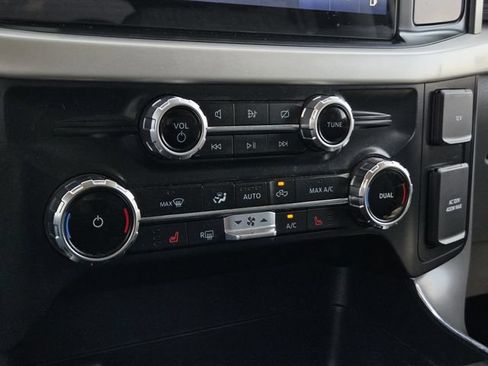 Used 2022 Ford F150 XLT w/ Equipment Group 302A High AWD/4WD image 18