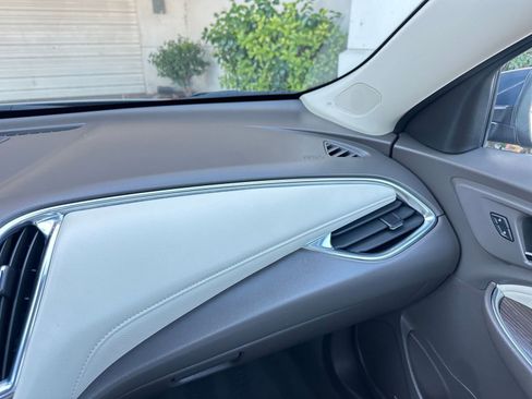 Used 2024 Chevrolet Malibu LT image 35