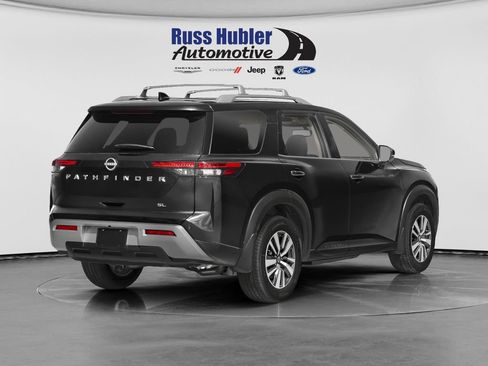 Used 2022 Nissan Pathfinder SL w/ SL Black Package AWD/4WD image 2