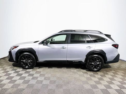 Used 2025 Subaru Outback Onyx Edition AWD/4WD image 4
