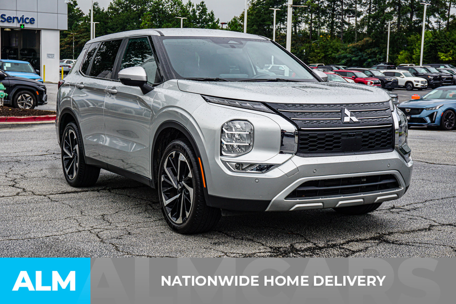 Used 2024 Mitsubishi Outlander SE FWD image 5