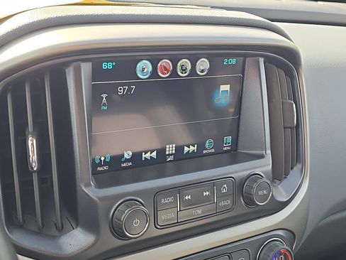 Used 2016 Chevrolet Colorado Z71 AWD/4WD image 17