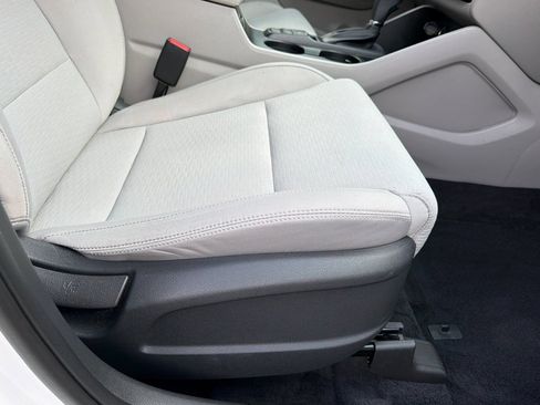 Used 2020 Hyundai Tucson Value FWD image 23