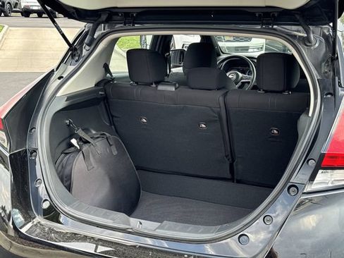 Certified 2025 Nissan Leaf SV Plus FWD image 21