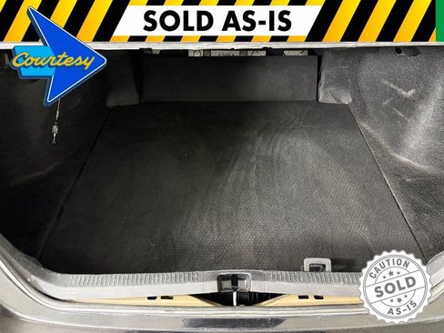 Used 2019 Toyota Camry LE FWD image 32