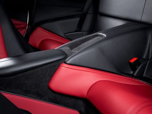 Certified 2024 Ferrari Roma RWD image 30