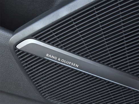 Used 2018 Audi Q5 2.0T Premium Plus image 11