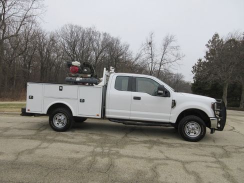 Used 2019 Ford F350 XL w/ XL Value Package image 6