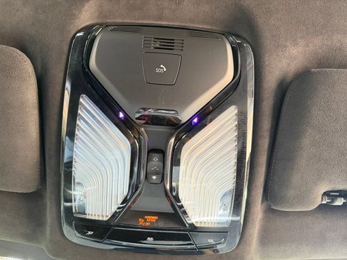 Used 2021 BMW X5 M w/ Competition Package AWD/4WD image 19