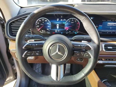 Used 2024 Mercedes-Benz GLS 450 4MATIC w/ Pinnacle Trim Package image 21