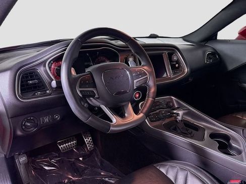 Used 2019 Dodge Challenger SRT Hellcat Redeye image 11