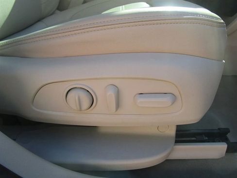 Used 2020 GMC Acadia Denali w/ Technology Package image 29